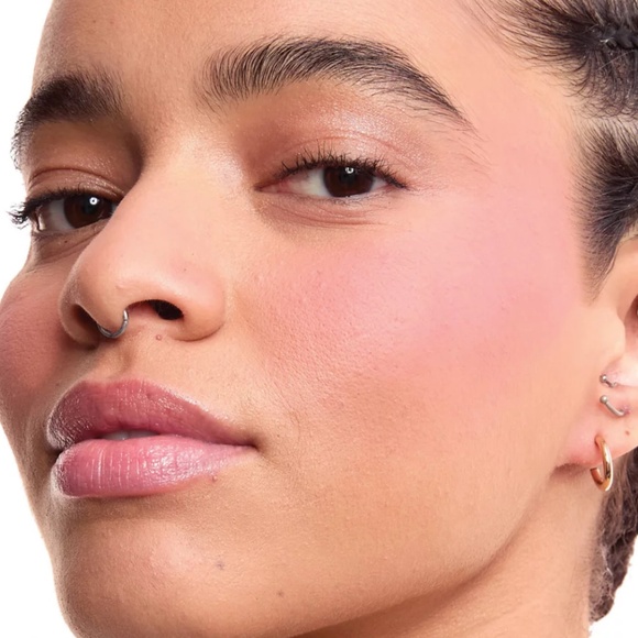 NWT Yves Saint Laurent Make Me Blush 24H Buildable Powder Blush 23 Hot Mauve - Picture 5 of 5